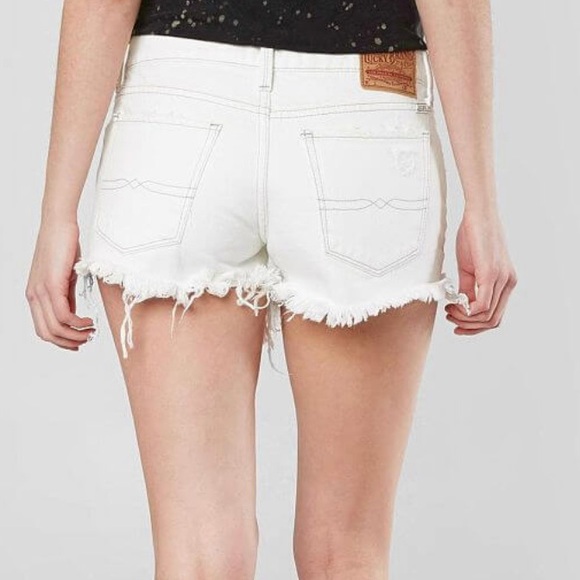 Lucky Brand The Cut off White Jean Shorts size 2 - Picture 3 of 15